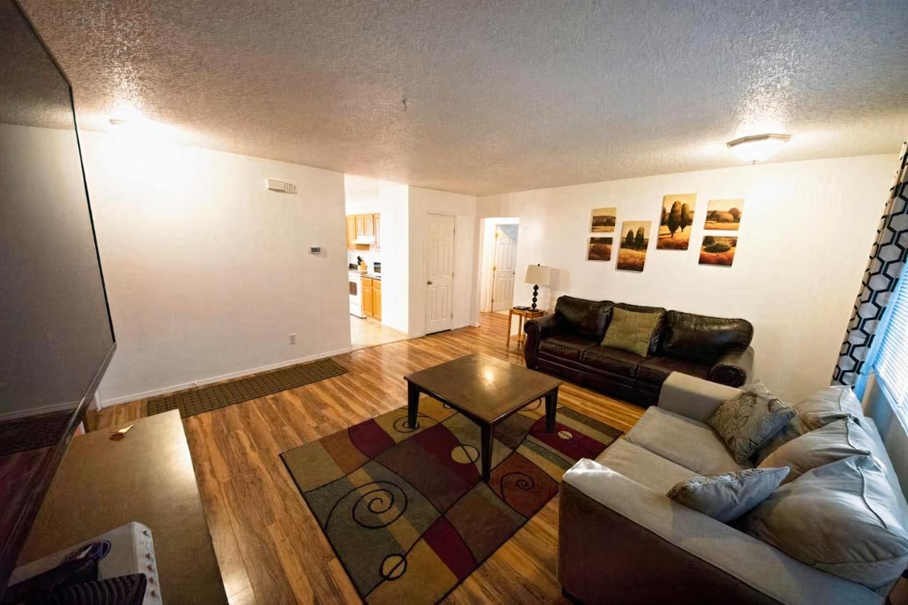 Stay Anchorage! Furnished Two Bedroom Apartments With High Speed Wifi Eksteriør billede