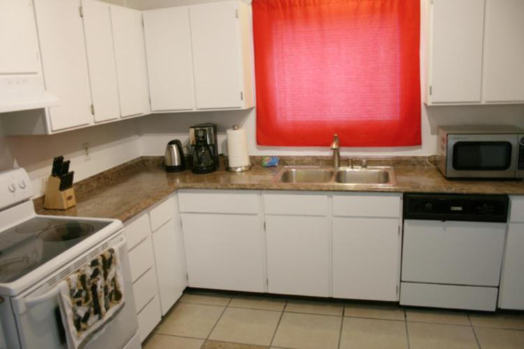 Stay Anchorage! Furnished Two Bedroom Apartments With High Speed Wifi Værelse billede